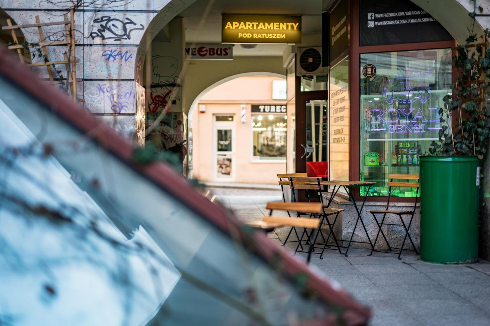 Pod Ratuszem Daire Rzeszow Dış mekan fotoğraf