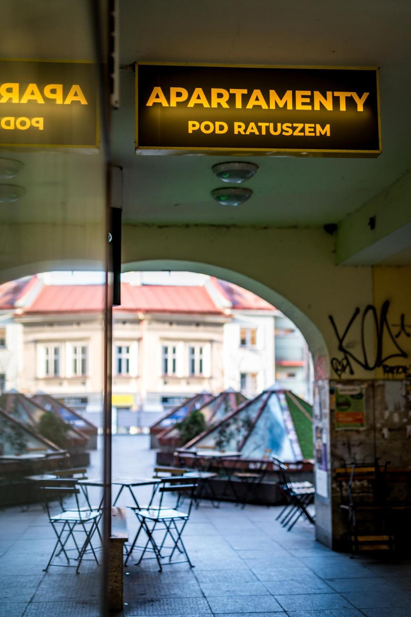 Pod Ratuszem Daire Rzeszow Dış mekan fotoğraf