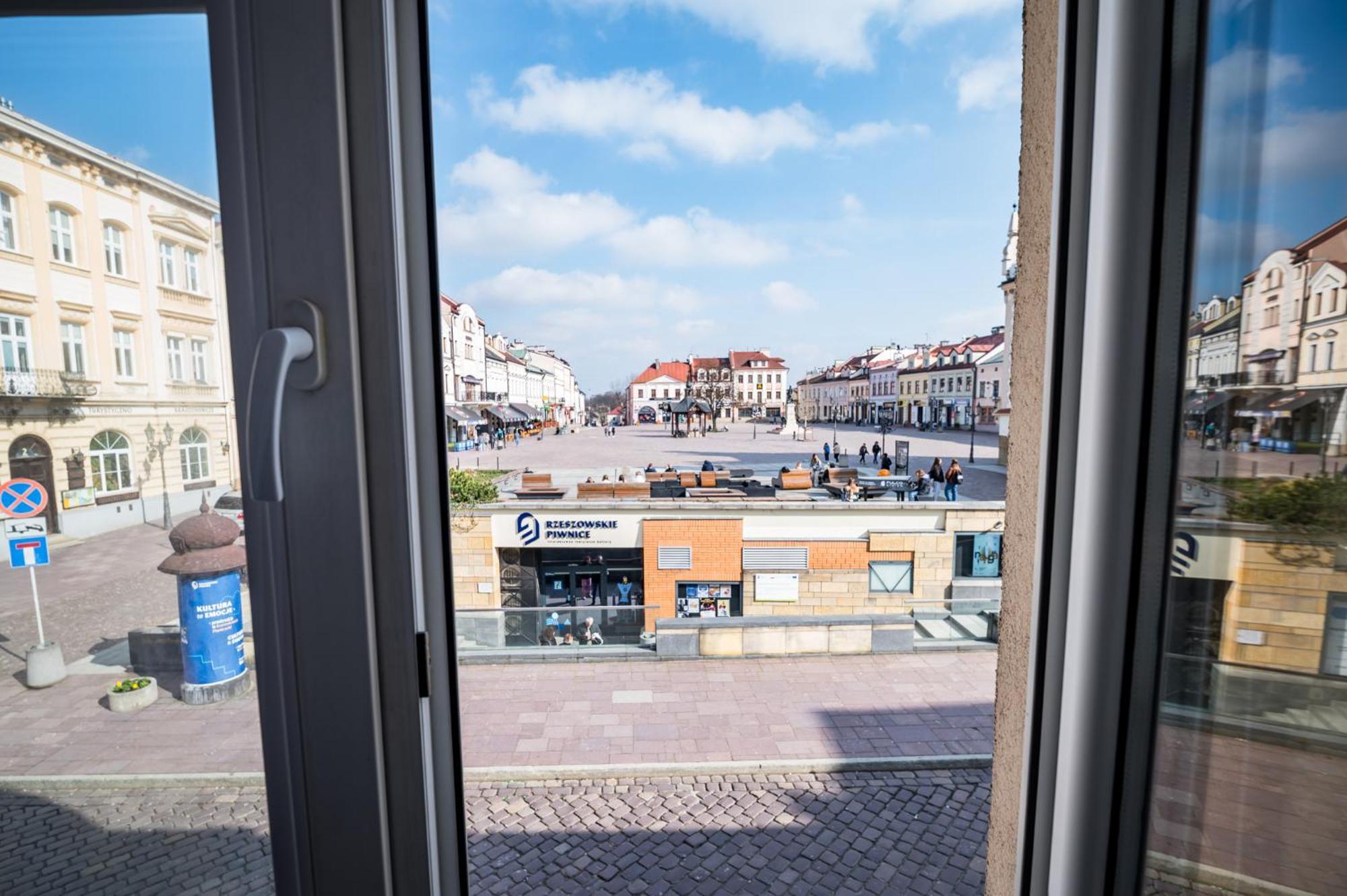 Pod Ratuszem Daire Rzeszow Dış mekan fotoğraf